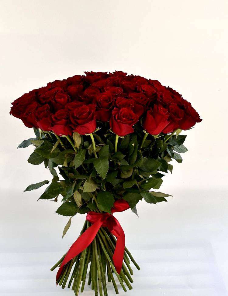 Bouquet of 50 red roses "Kiss"