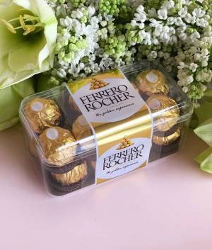 chocolate candies Ferrero Rocher 200g - flowers delivery Dubai