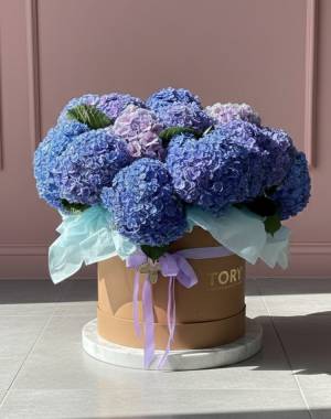 Birth of a Star - flowers delivery Dubai