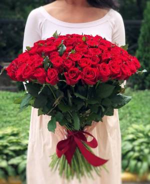 Bouquet of 101 red roses - flowers delivery Dubai