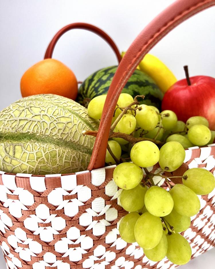 Bag with fruits 