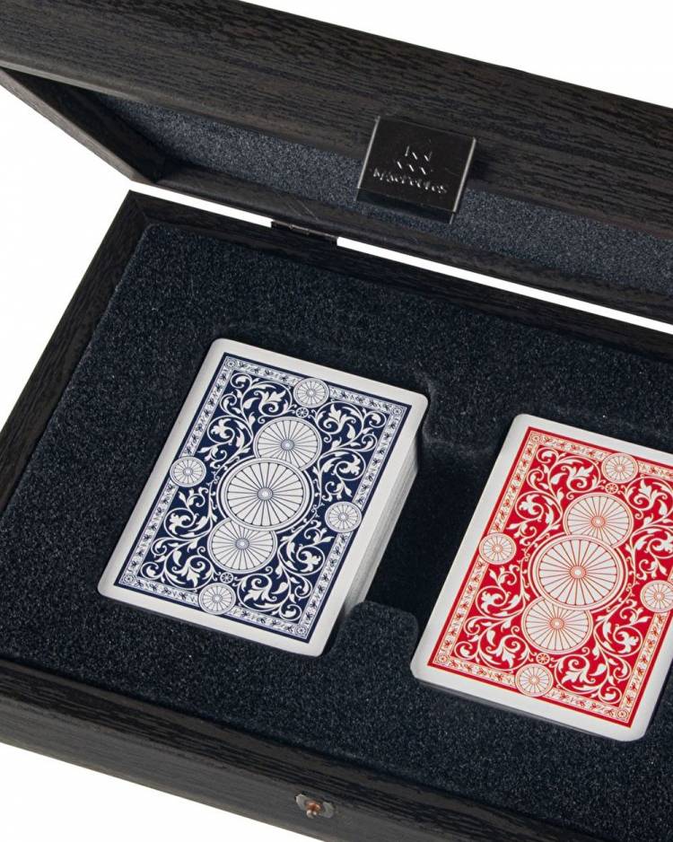 Playing cards with plastic coating in a dark gray wooden case