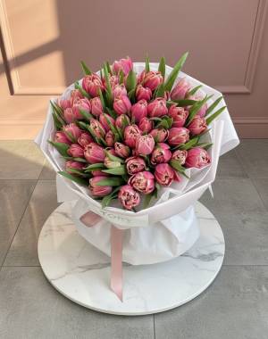 bouquet of 51 pink peony tulips - flowers delivery Dubai