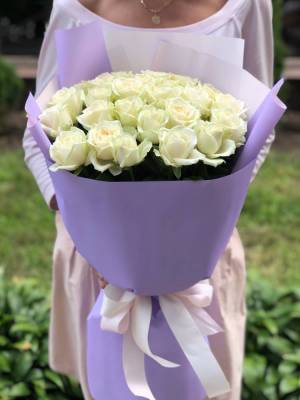 Bouquet of 25 White Roses - flowers delivery Dubai