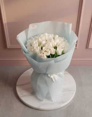 Bouquet of 35 white peony tulips - flowers delivery Dubai