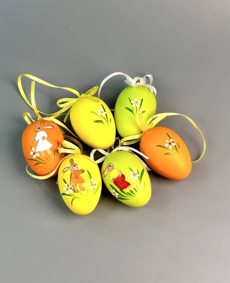 Set of 6 plastic Easter eggs