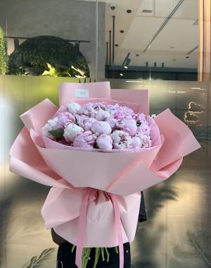 Bouquet of 25 pink peonies - flowers delivery Dubai