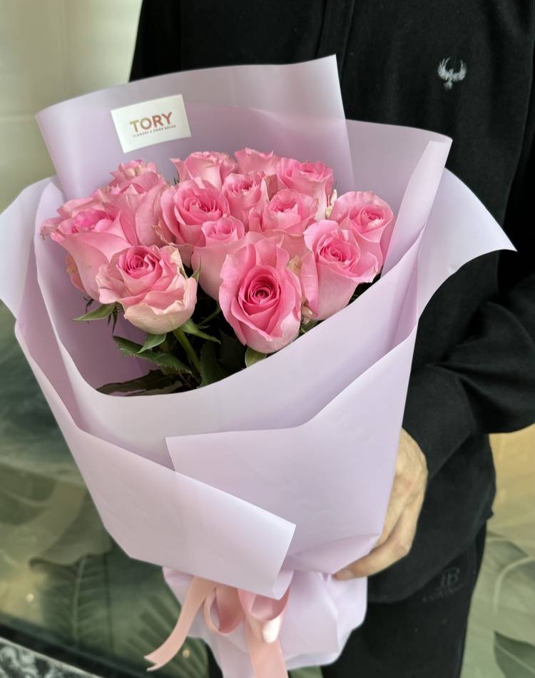 Bouquet of 15 pink roses