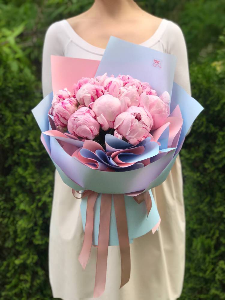 Bouquet of 15 pink peonies