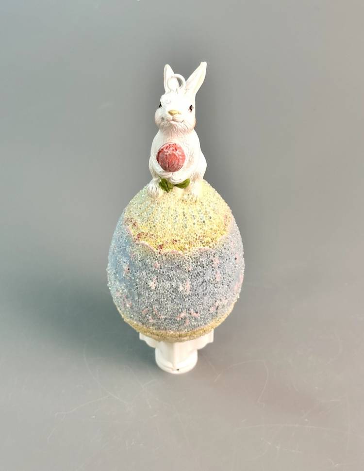 Hanging decorative figurine of a rabbit on an egg 6x6x13cm, assorted