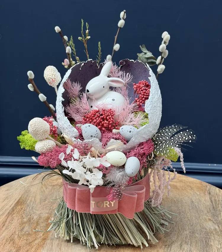 Easter composition "Easter  Impulse"