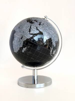 Globe black/silver, 28 cm - flowers delivery Dubai