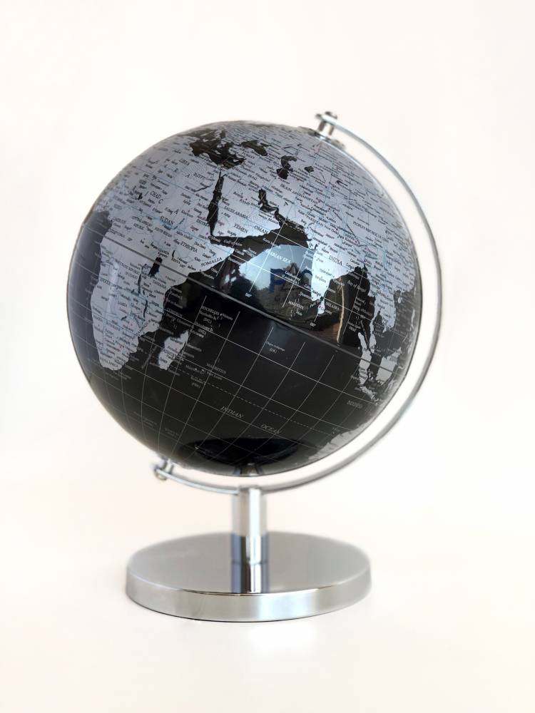 Globe black/silver, 28 cm