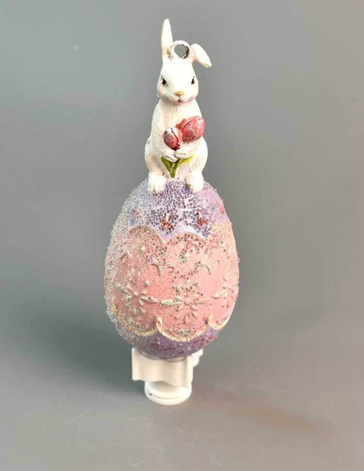 Hanging decorative figurine of a rabbit on an egg 6x6x13cm, assorted