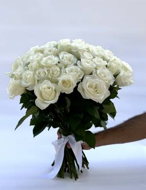 Букет 50 белых роз - flowers delivery Dubai