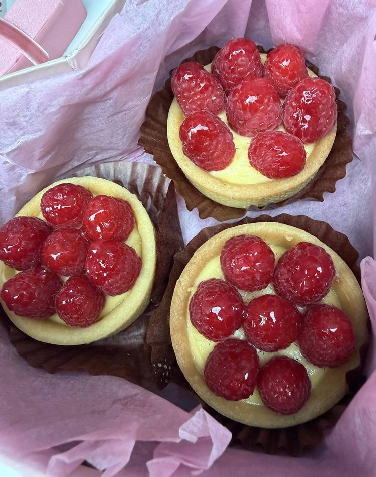 Sweet set of tartlets 