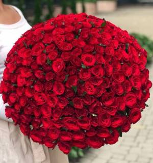 200 red roses Bouquet - flowers delivery Dubai