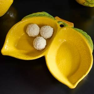 Decorative bowl lemon, yellow - flowers delivery Dubai