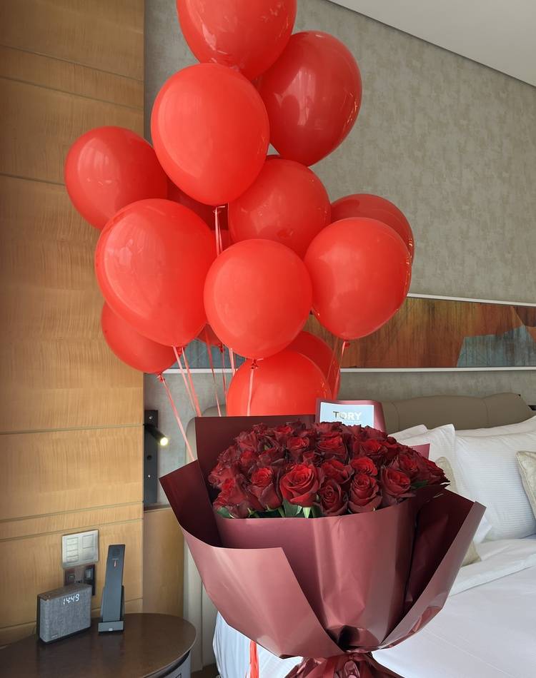 51 red roses 
