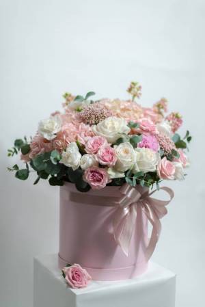 Pink Meringue - flowers delivery Dubai