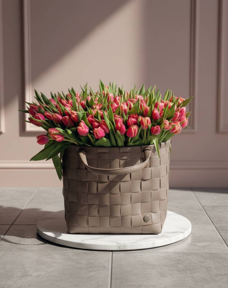 Tulips in a Bag "Time to Love"