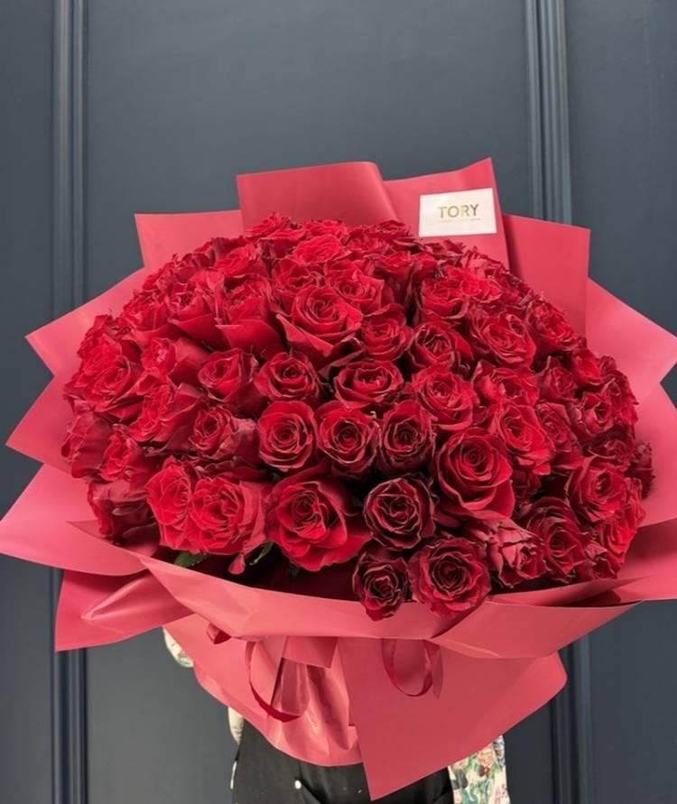 Bouquet of 101 roses "Love is..."