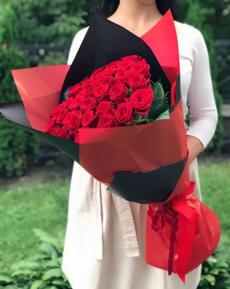 Bouquet of 35 Red Roses