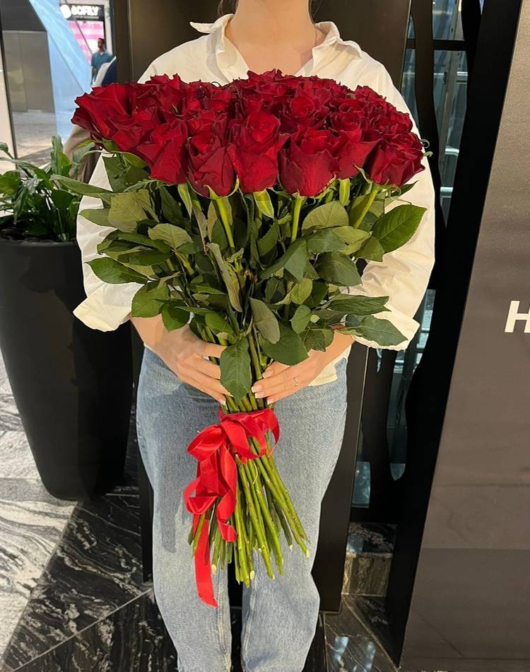 Bouquet of 51 red roses, 80 cm