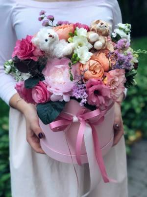 Playful Tenderness - flowers delivery Dubai