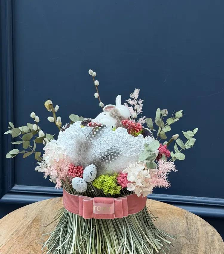 Easter composition "A Holiday in Detail"