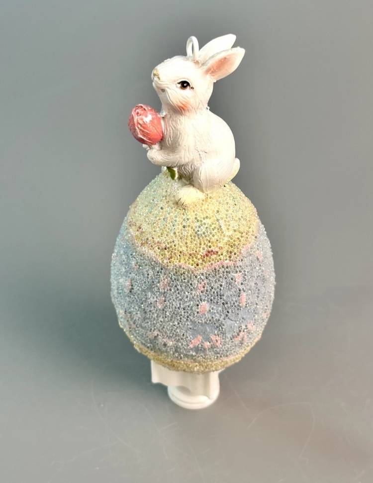 Hanging decorative figurine of a rabbit on an egg 6x6x13cm, assorted