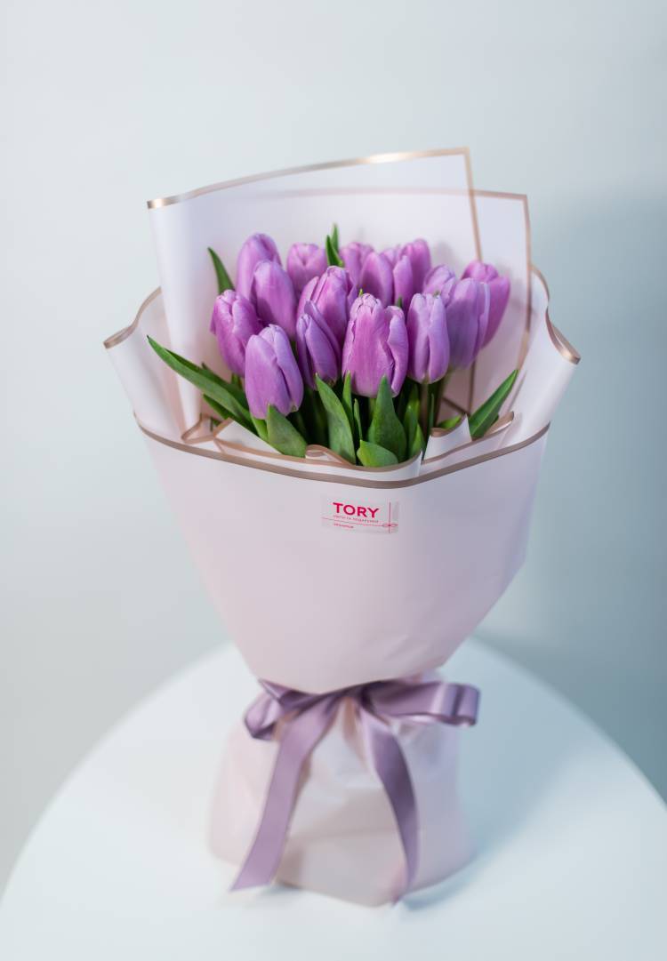 Bouquet of 15 Purple Tulips