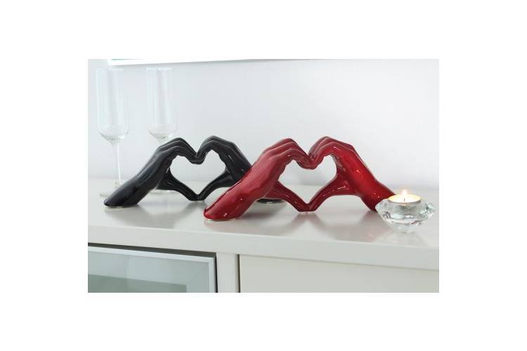 Statuette Heart-shaped hands red