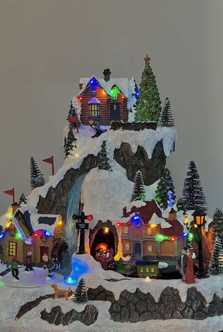 Christmas village animated, LED