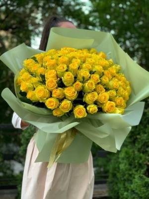 bouquet of 101 yellow roses - flowers delivery Dubai