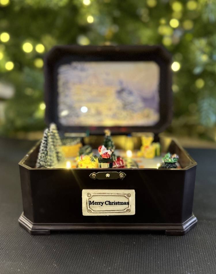 Musicbox with train animated LED 20x13,5x12cm