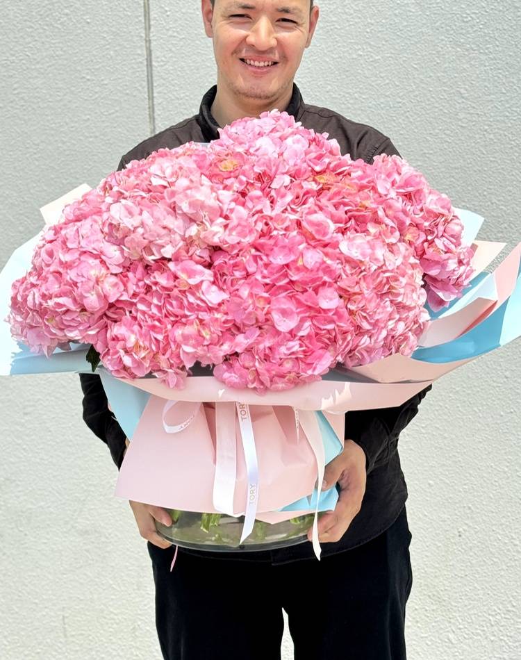 Bouquet of 15 pink hydrangeas