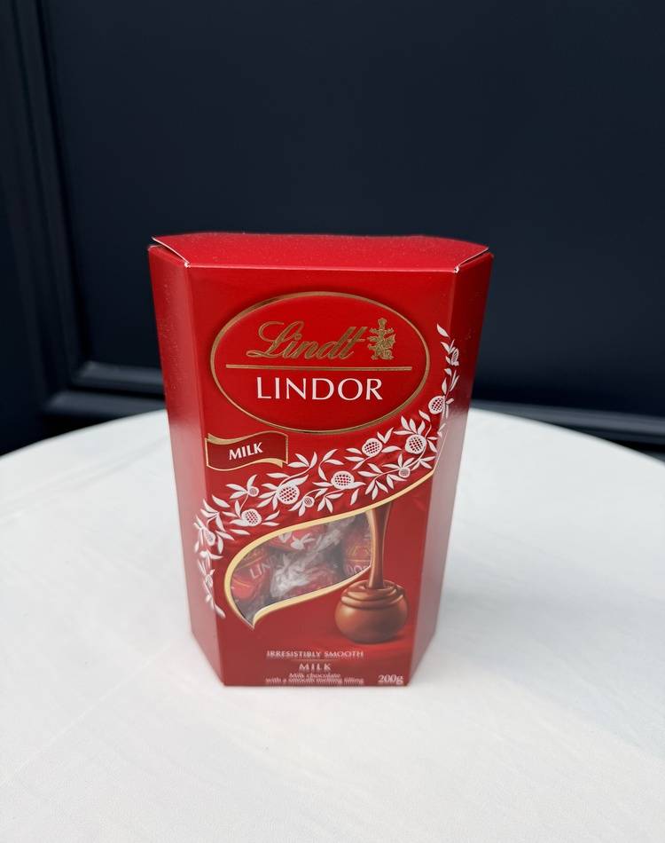 Lindor Lindt Milk Chocolate, 200 Gr