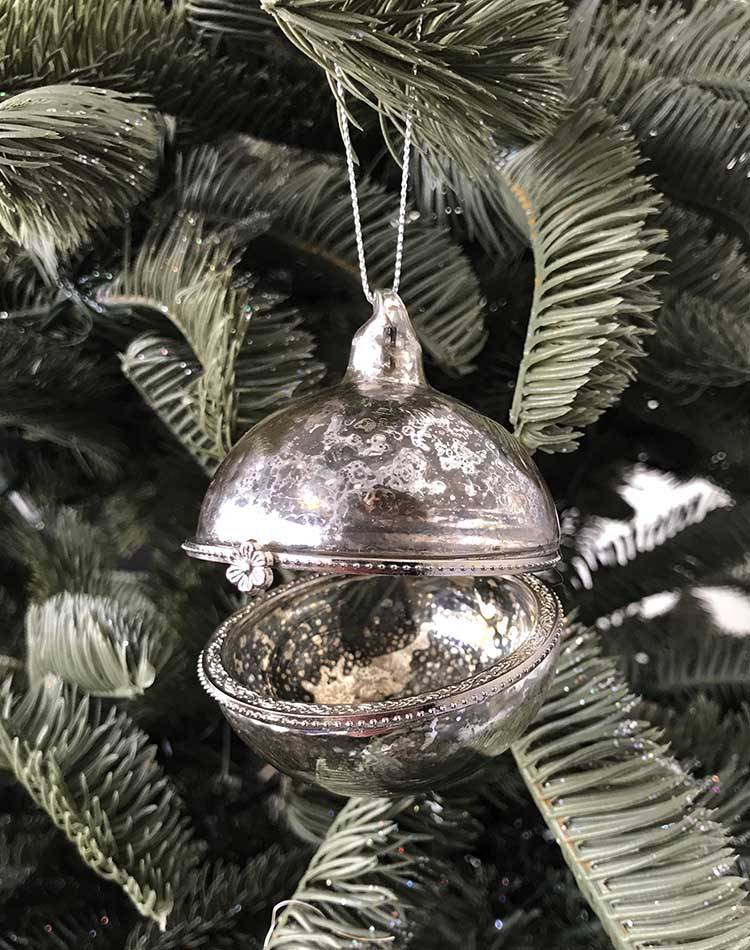 Christmas decoration Ball-box Antique silver, asso