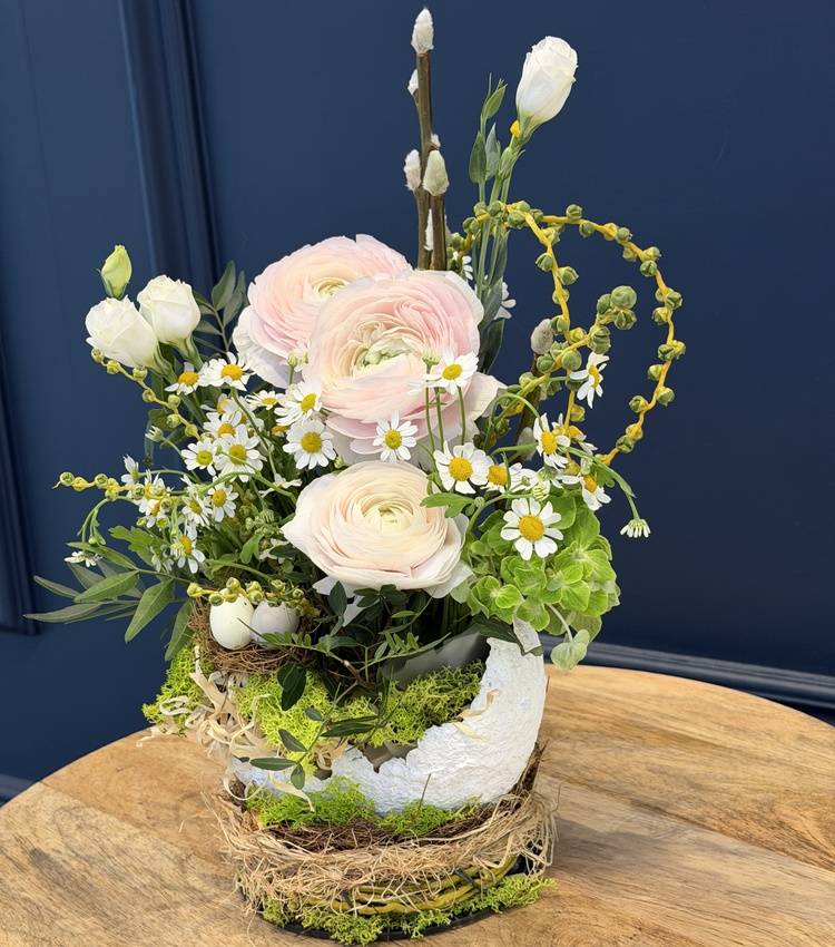 Easter composition "Pink miracle""