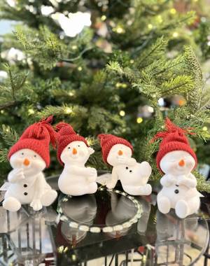 Snowman sitting with hat red, assorted, 9x8x11cm - flowers delivery Dubai