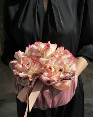 Pink dream - flowers delivery Dubai