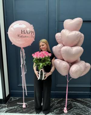 set of balloons+31 pink roses in a vase - flowers delivery Dubai