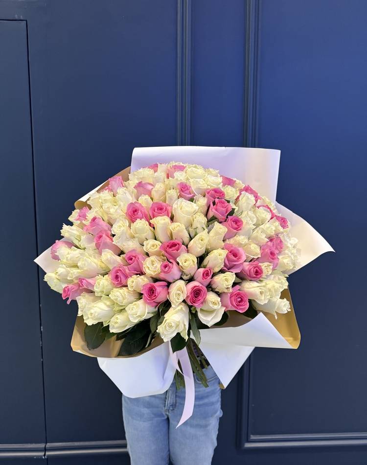 Bouquet of 101 Roses mix