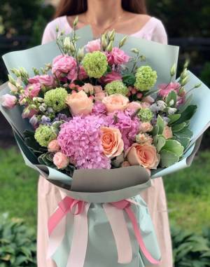 Faces of Love - flowers delivery Dubai