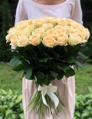 Bouquet 51 Peach Roses - flowers delivery Dubai