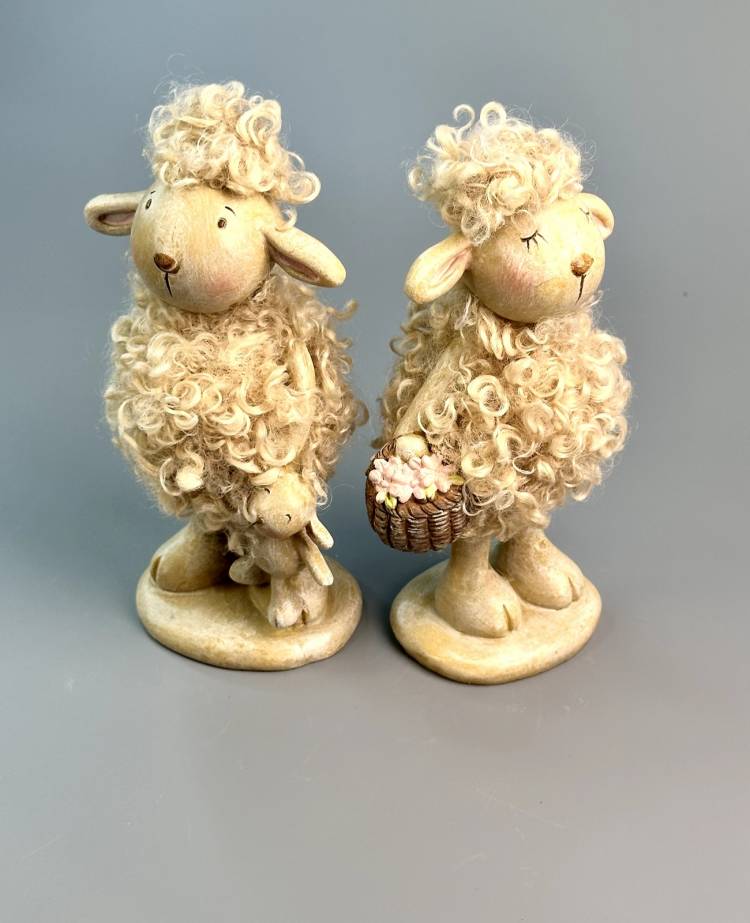 Curly brown sheep, 9*16*6 cm