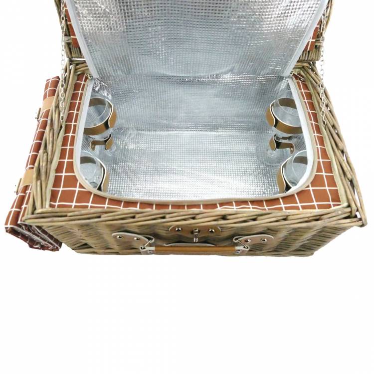 picnic basket 