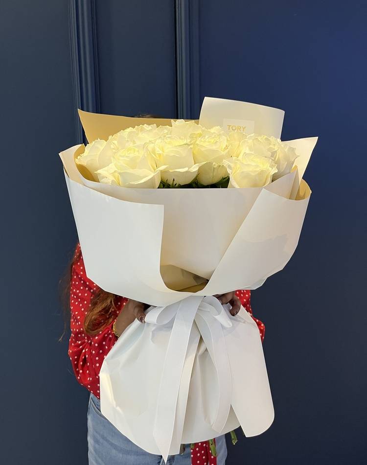 Bouquet of 20 White Roses