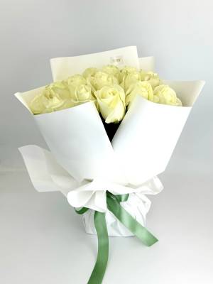 Bouquet of 20 White Roses - flowers delivery Dubai